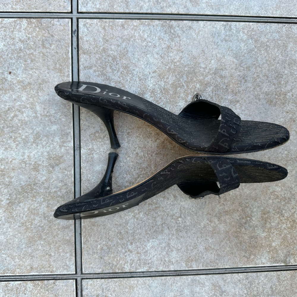 Vintage Dior Lock & Key Heels - Picture 7 of 16